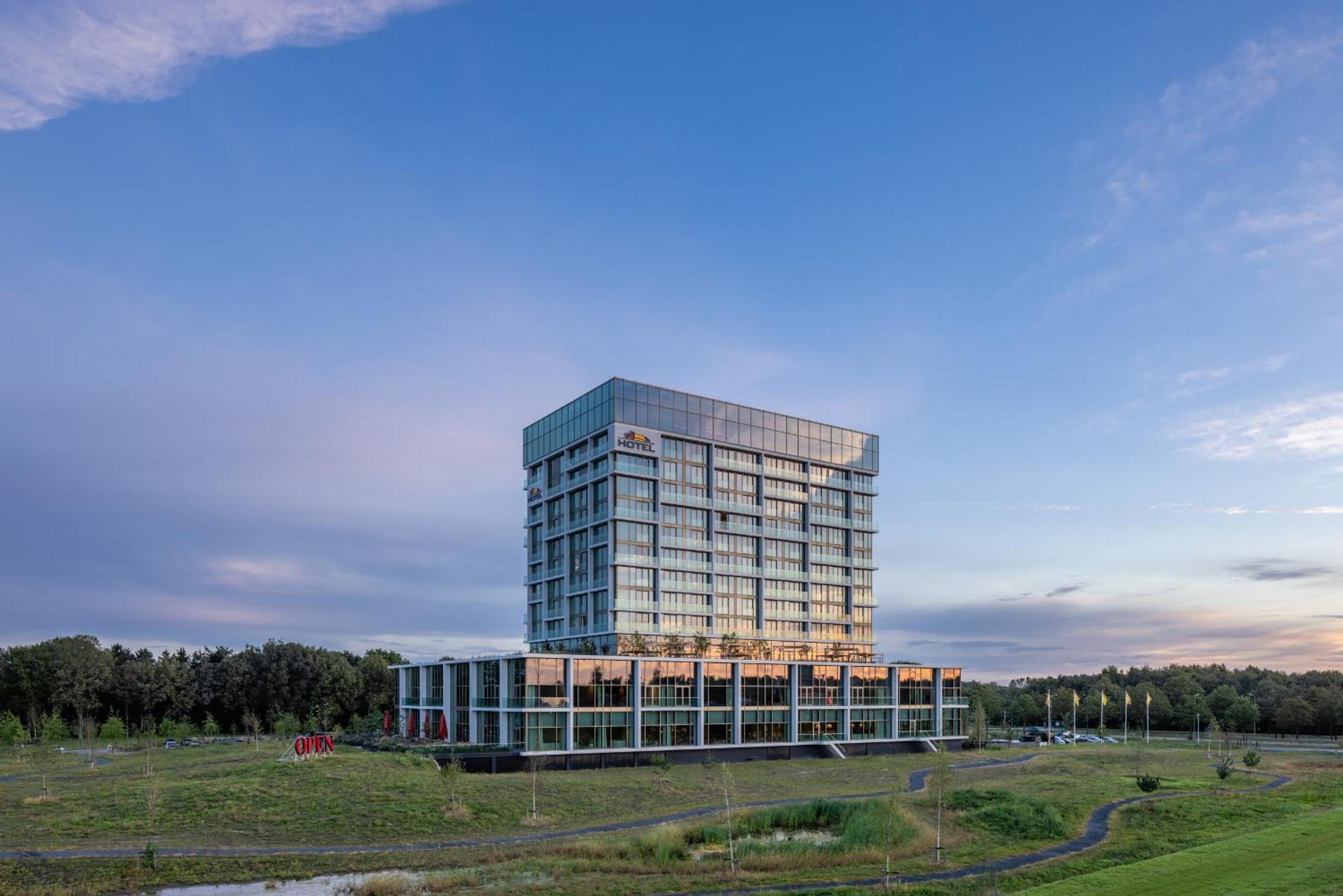 Van Der Valk Hotel Eindhoven-Best Exterior foto